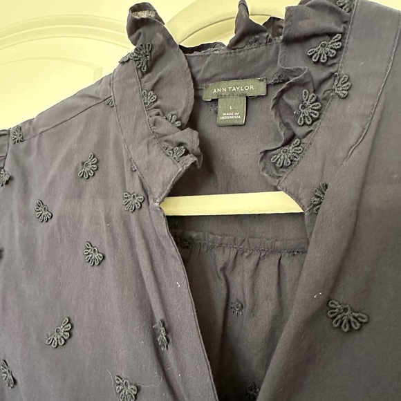 Ann Taylor Navy Blue Embroidered Ruffle Neck Women's Top - Picture 6 of 7